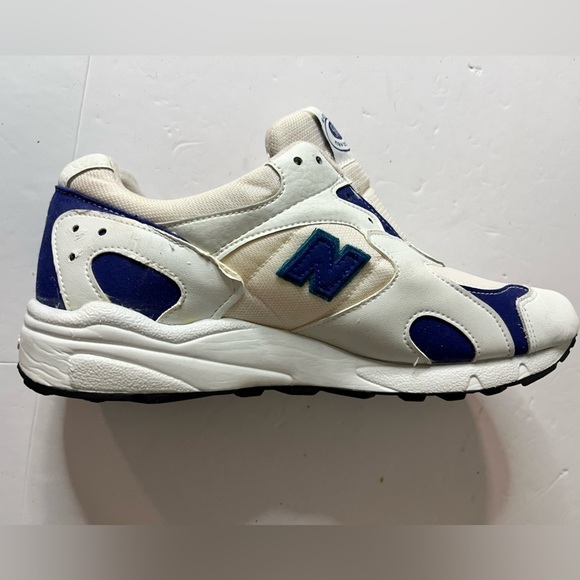 New Balance 500 Running Shoes White/Blue | Approx. Men’s Size 9.5-10 - Picture 2 of 16